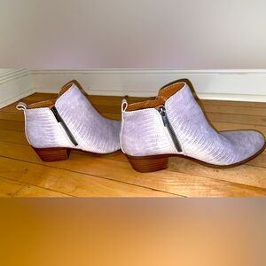 Lucky Basel Bootie in Dune